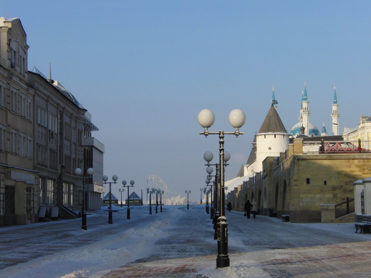 Казань в декабре фото. Зимняя Казань Баумана. Улица Баумана Казань зима. Улица Баумана Казань зимой. Казань Баумана зимой.