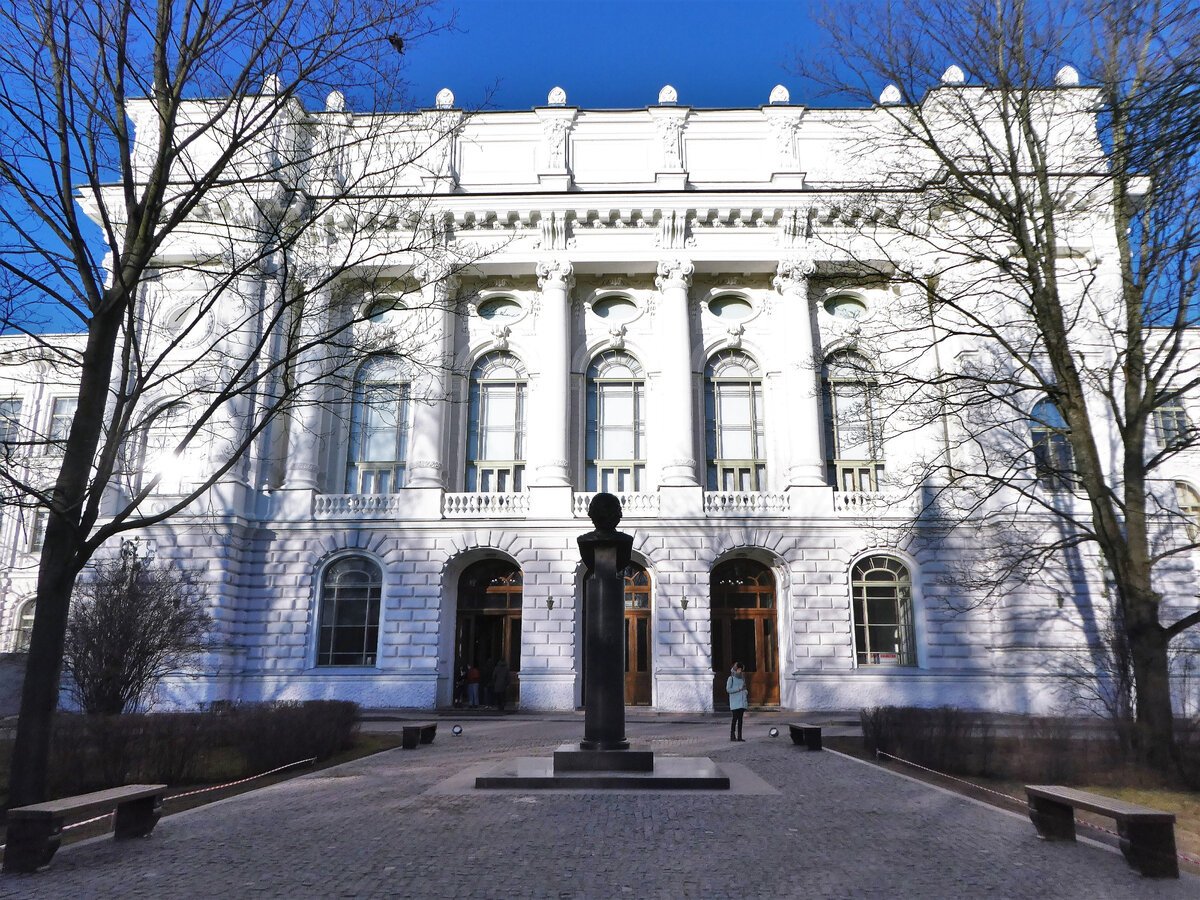 Санкт петербургский политехнический университет спбгпу петра великого. Санкт-Петербургский университет Петра Великого. Институт Петра Великого. Политехнический университет Петра Великого. Политех имени Петра Великого СПБ.