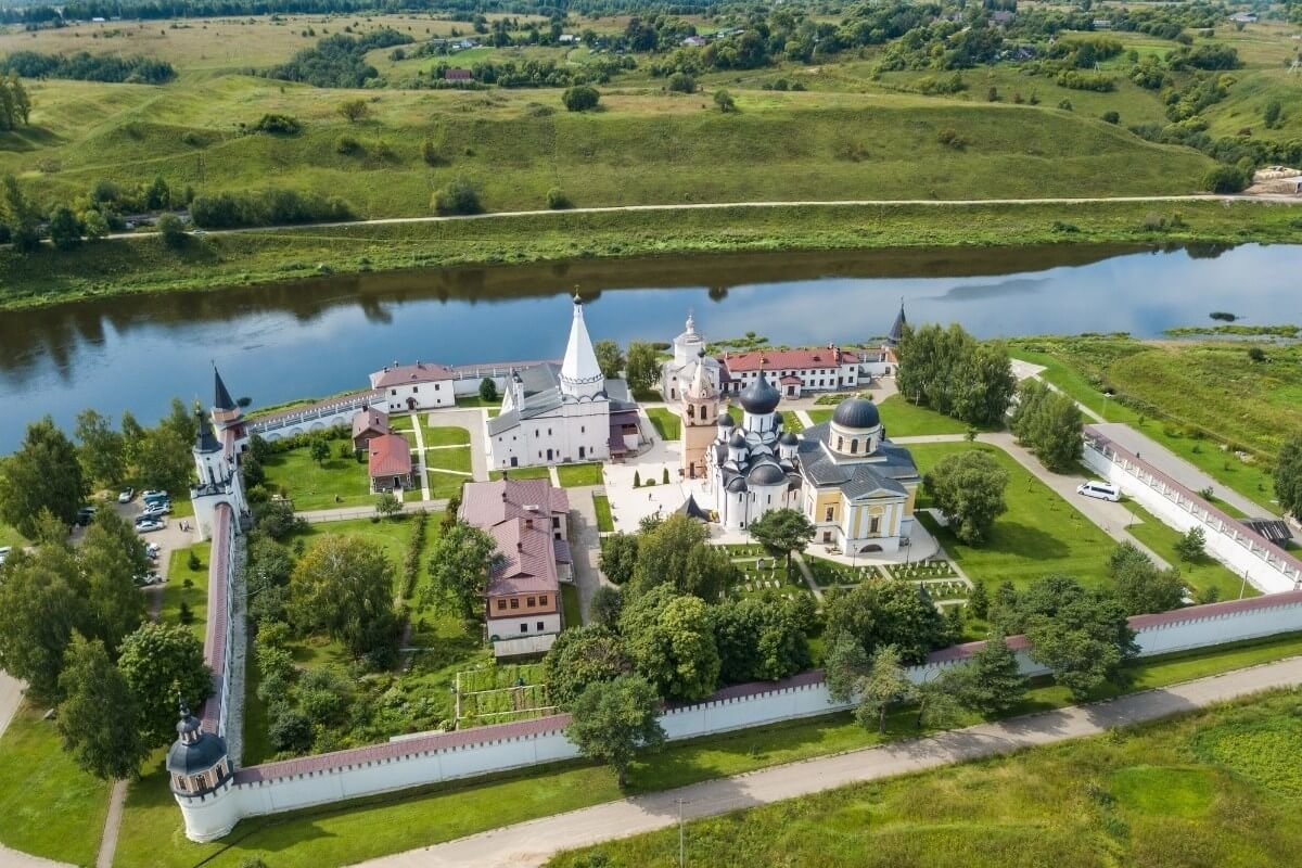 Старицкий Успенский монастырь Тверская область