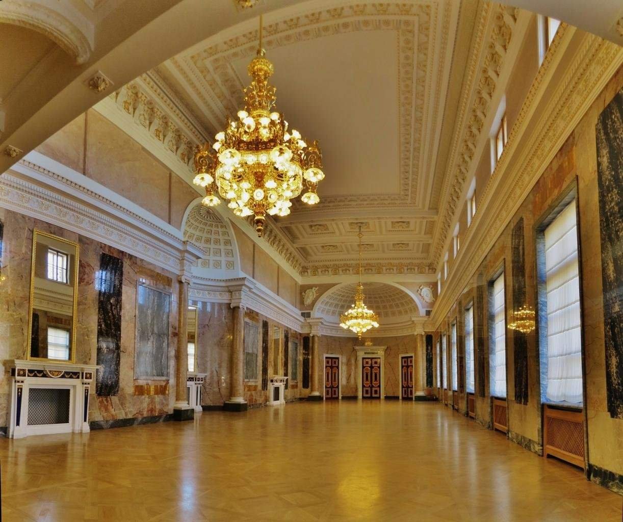 Георгиевский зал Михайловского дворца