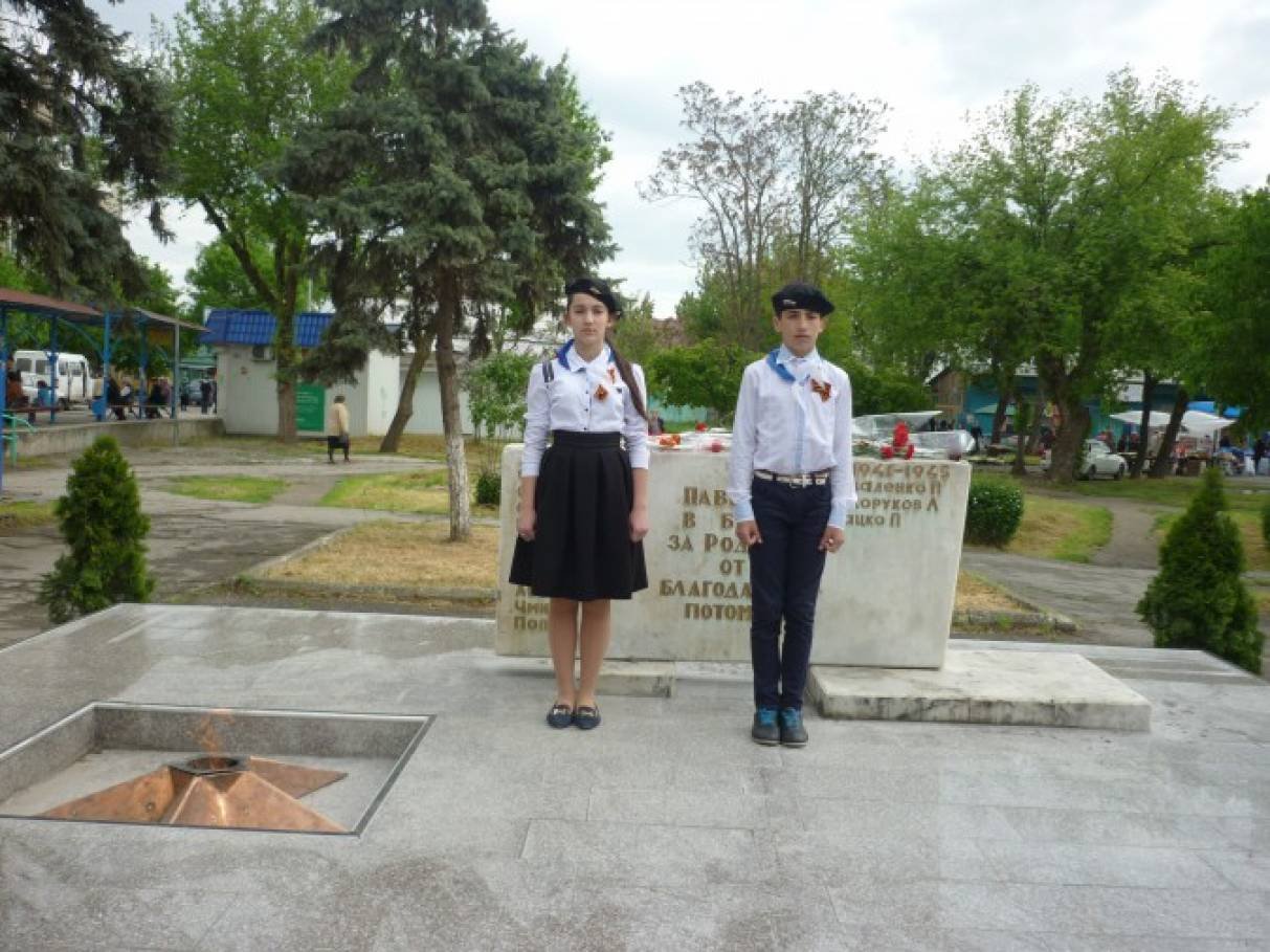 Моздок погода точный. Алания, г.Моздок,. Парк Победы Моздок. Вечный огонь Моздок. Площадь города Моздок.