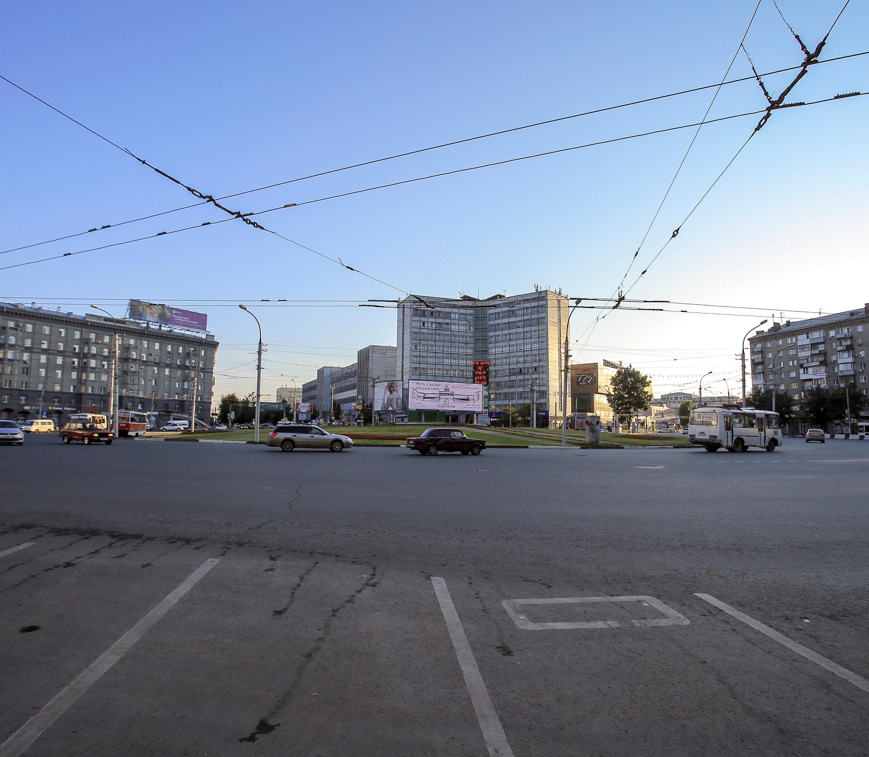 площадь труда новосибирск фото