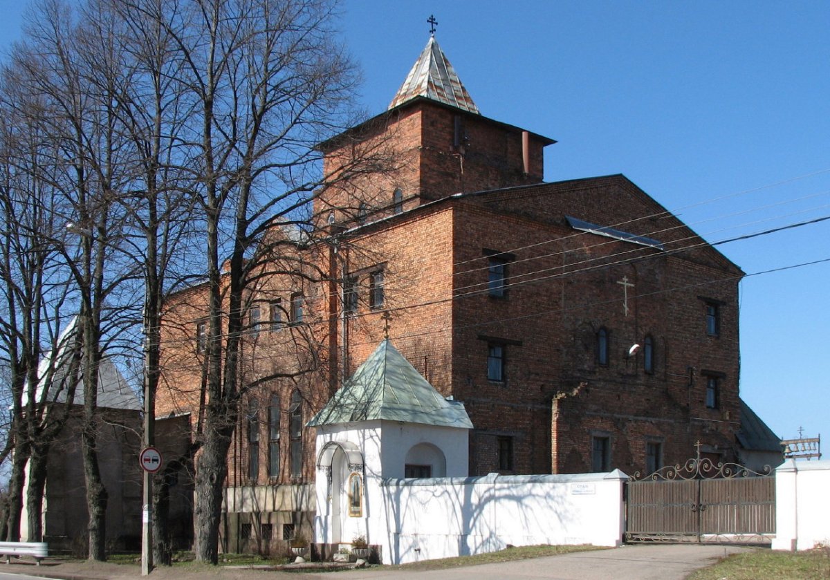 Церковь Серафима Саровского в Петергофе