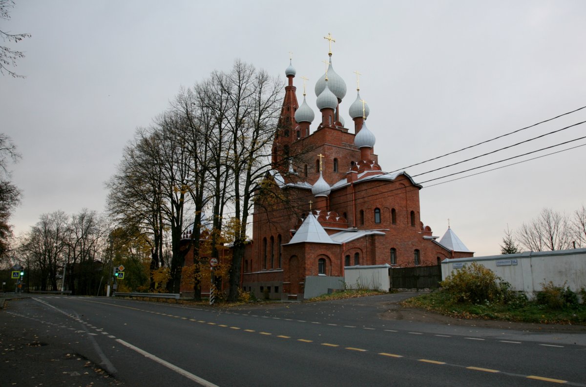 Серафимовская Церковь Петергоф