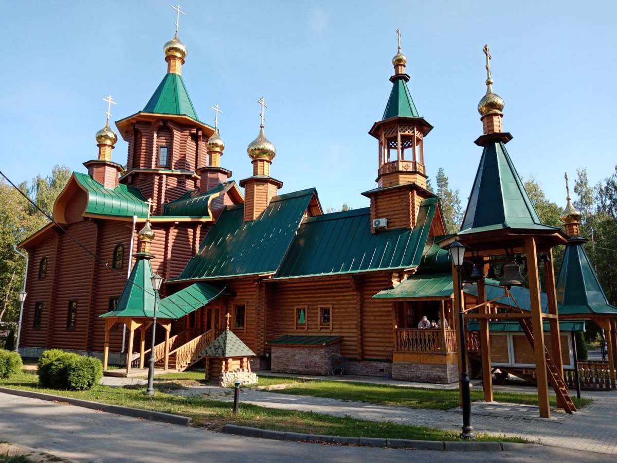 Серафим Саровский храм
