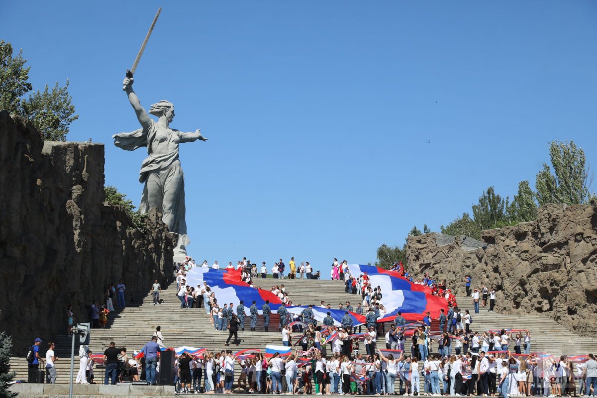 Стена Знамя на Мамаевом Кургане