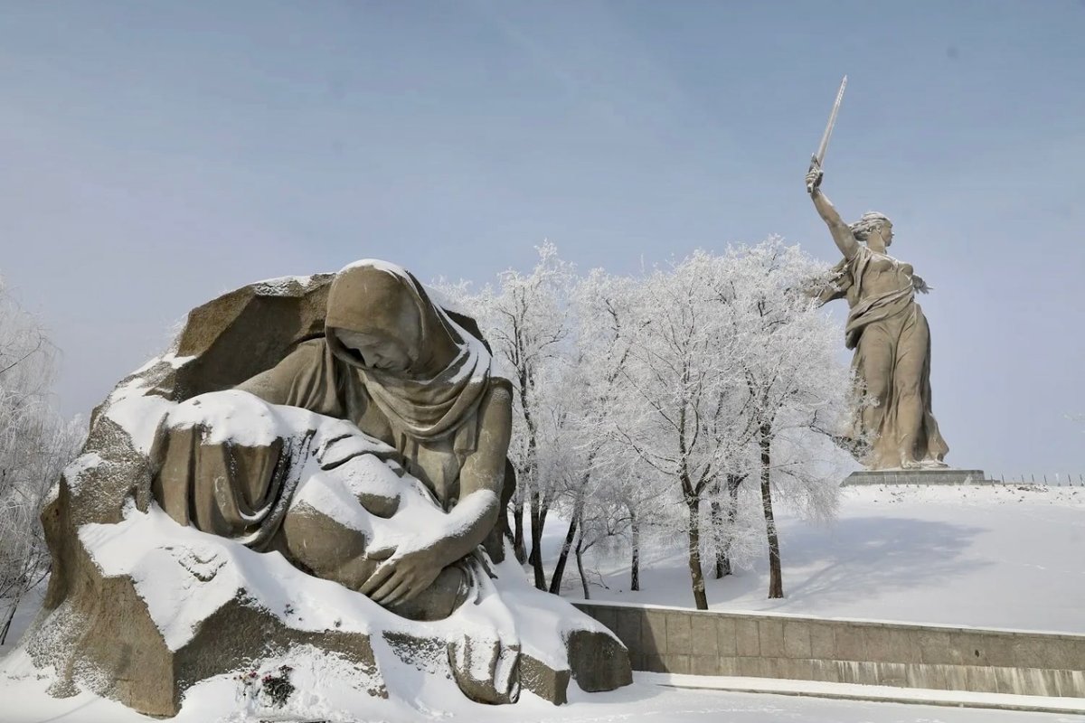 Мамаев Курган Волгоград зима