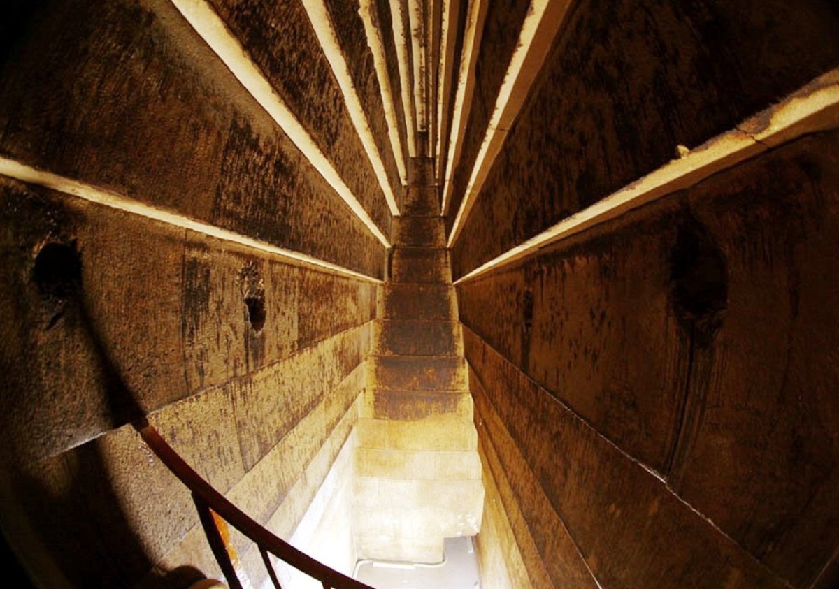 Тоннель в пирамиде хеопса