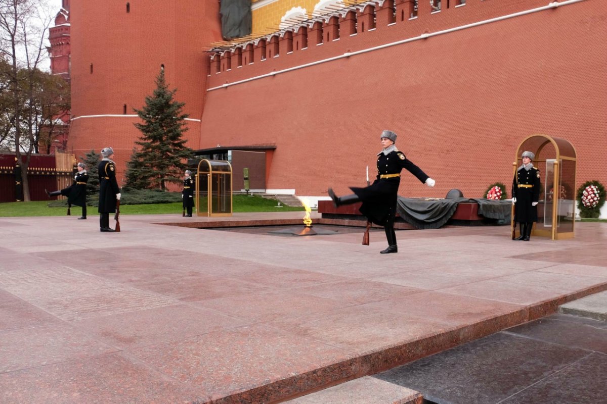 Могила неизвестного солдата Москва