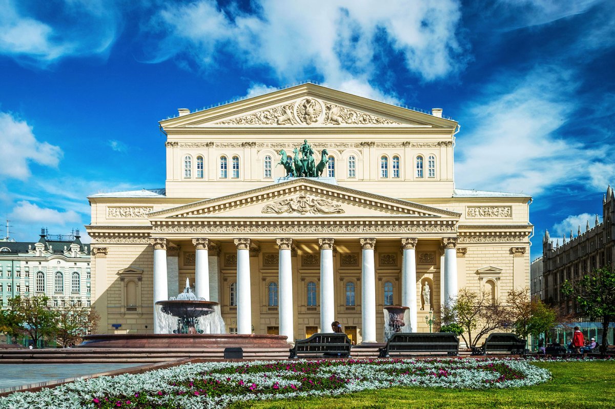 Большой театр в Москве чб