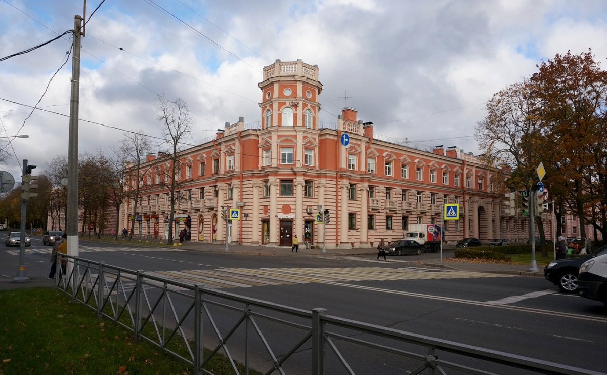 Санкт-Петербургский пр 25 Петергоф