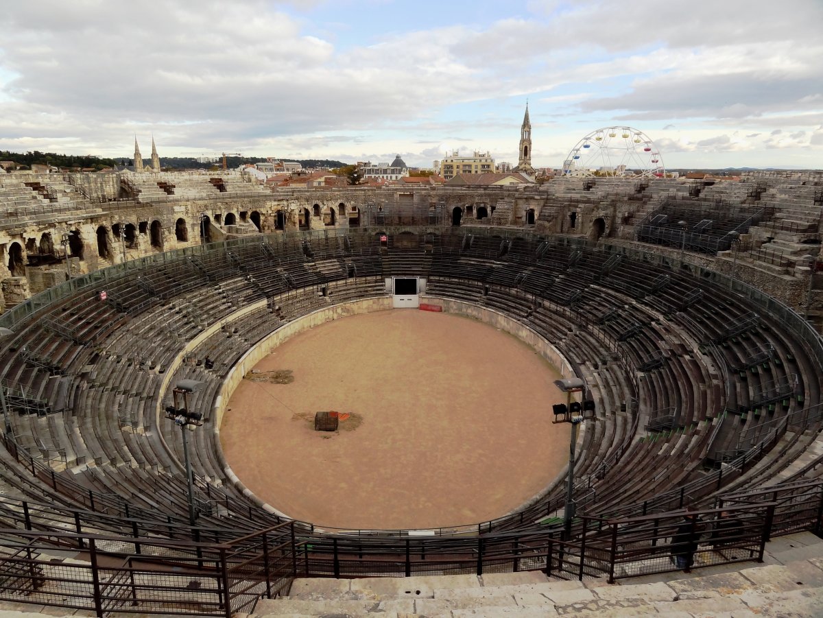 Nîmes Франция амфитеатр