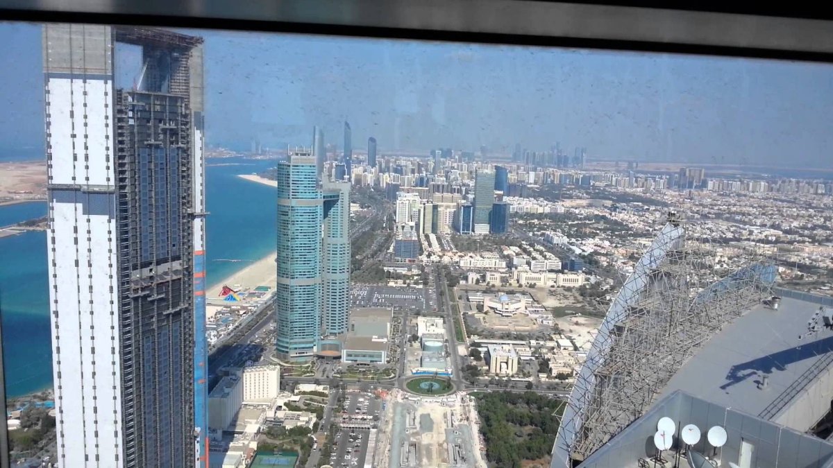 Observation Deck at 300 в Абу Даби