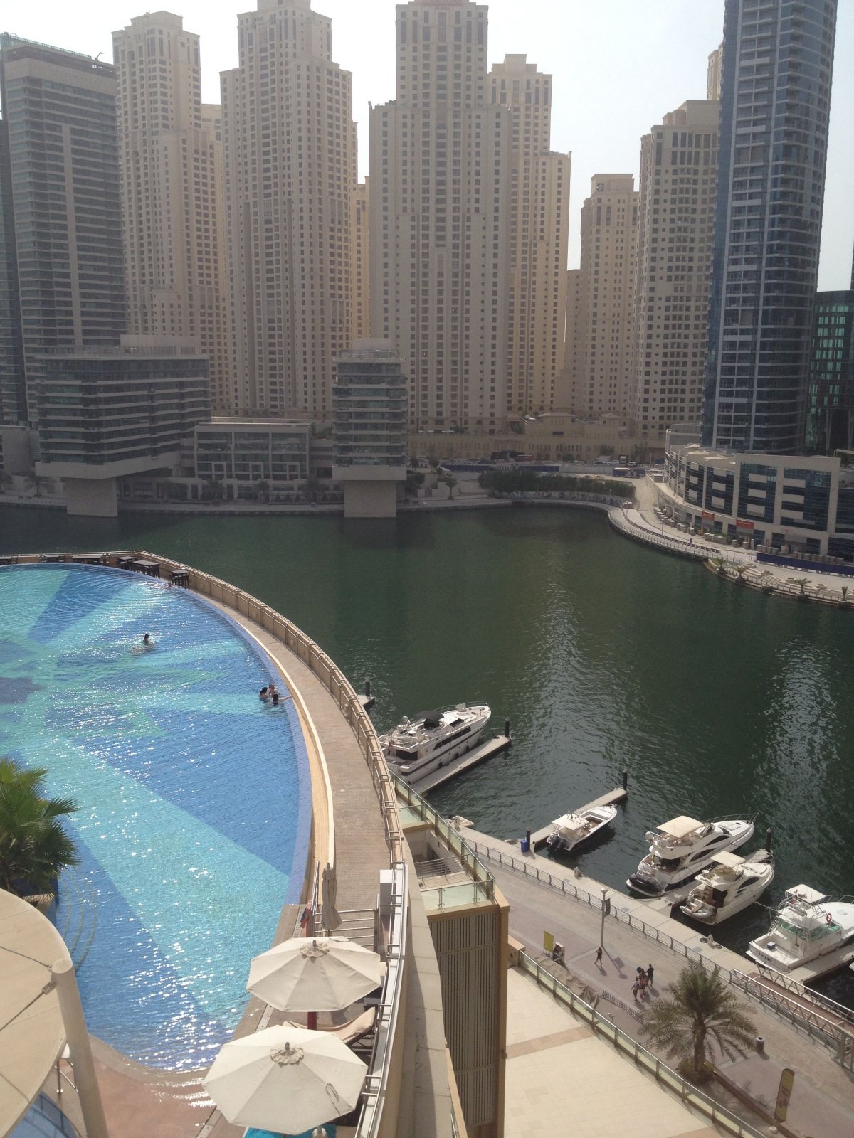 Dubai Marina Hotel