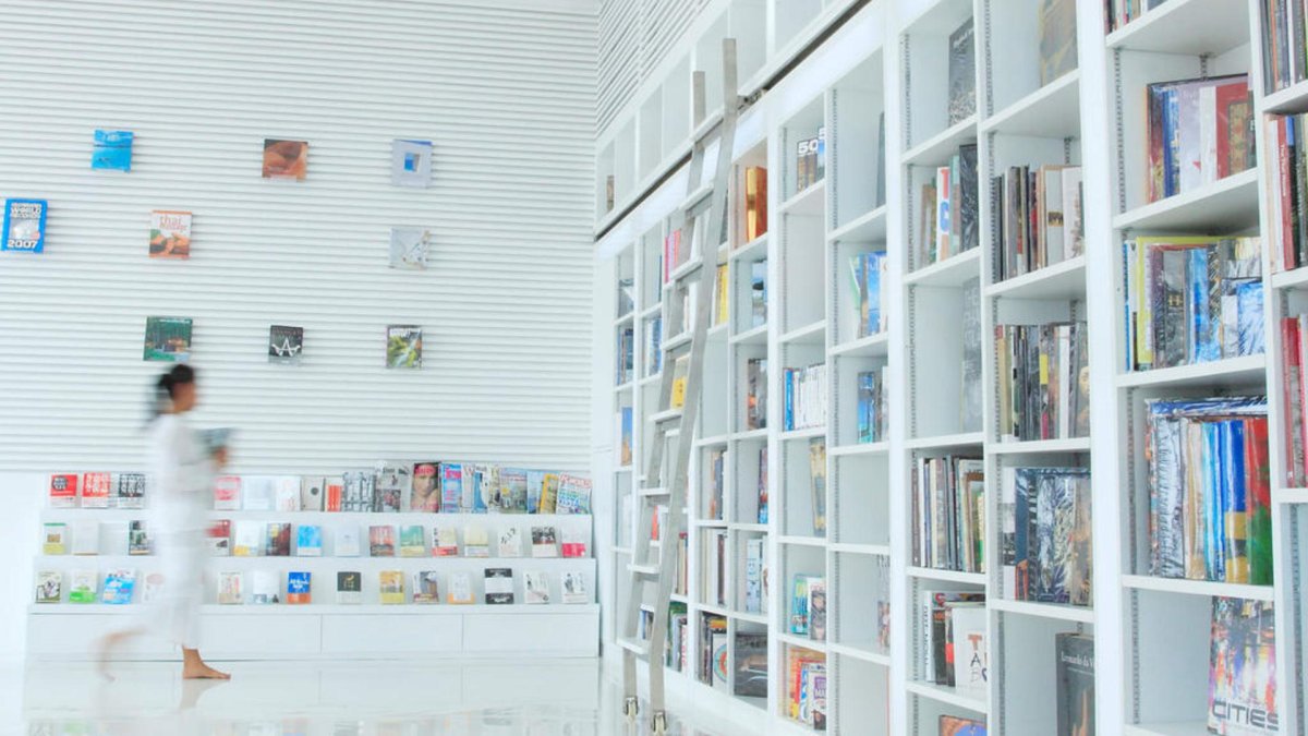 Отель-библиотека the Library Resort