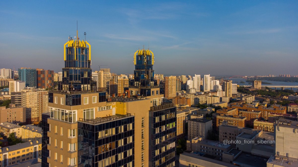 Небоскреб Бэтмен Новосибирск