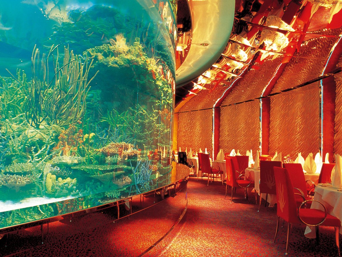 Burj al arab ресторан аквариум