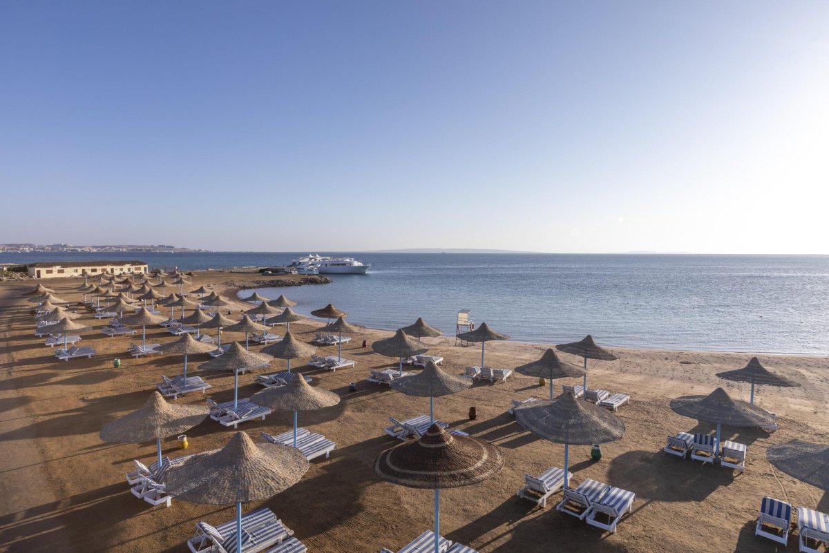 Отель Royal Lagoons Resort & Aqua Park