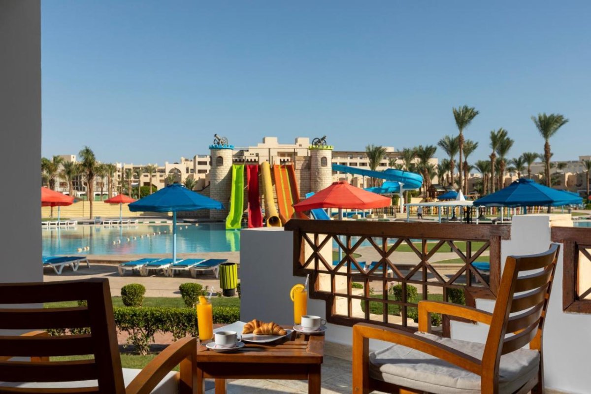 Royal Lagoon Resort Aqua Park 5 Хургада