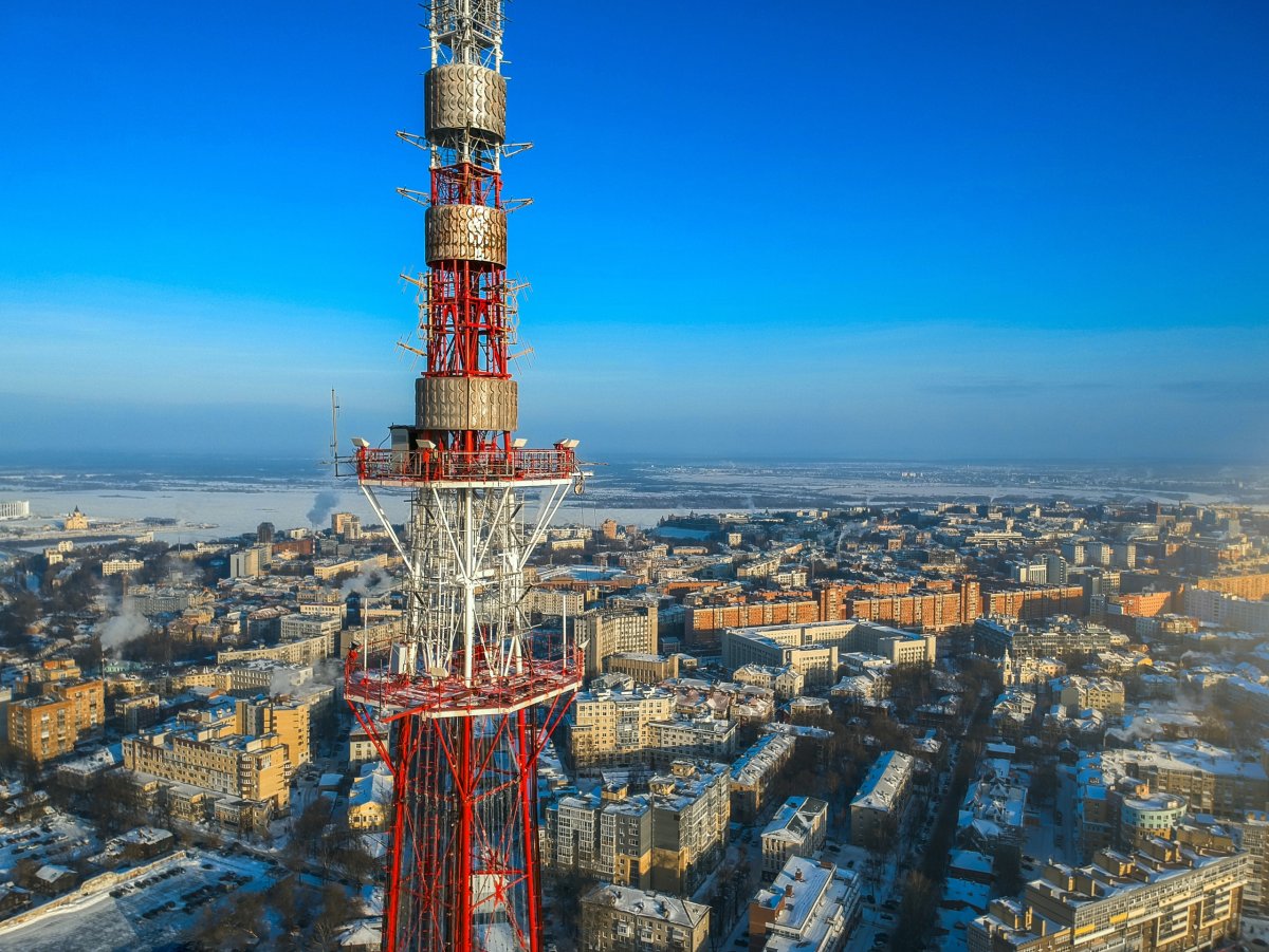 Телебашня симферополь. Башня РТРС Пермь. Башня телецентра Уфа. Башня телецентра Самара. Телебашня Киров.