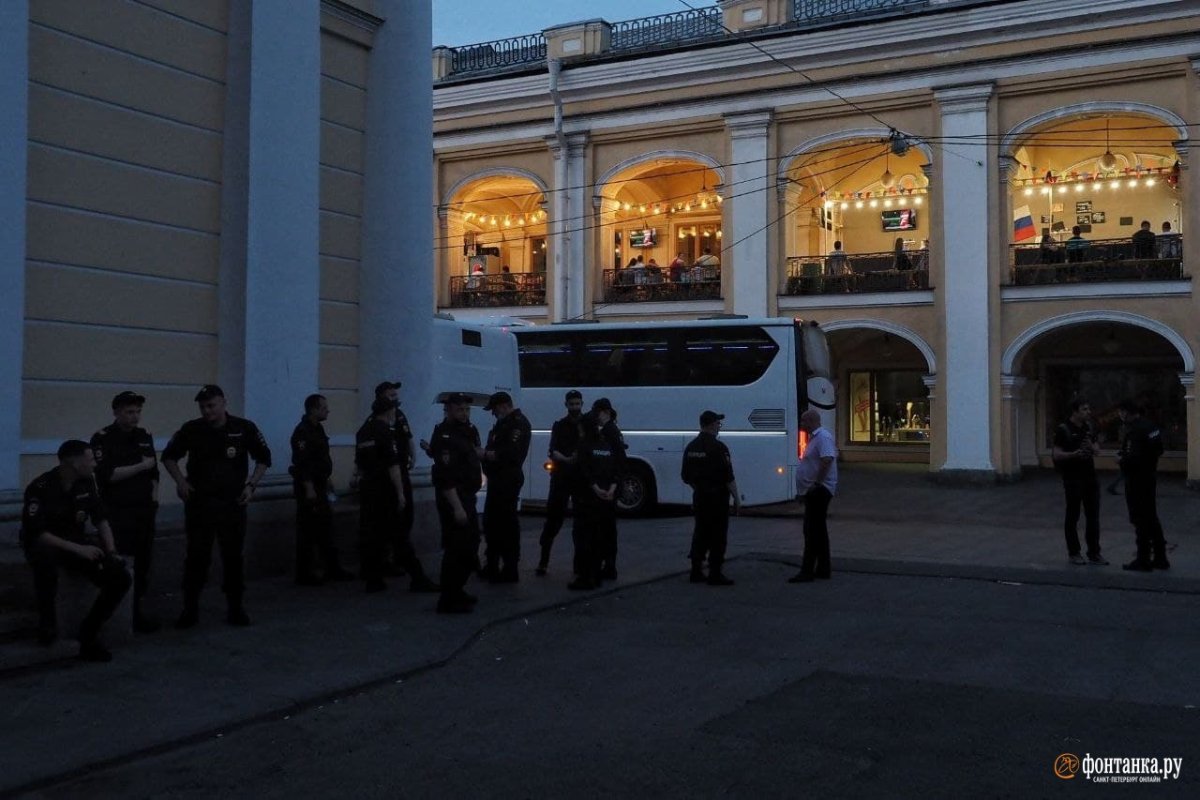 Думская улица Питер метро
