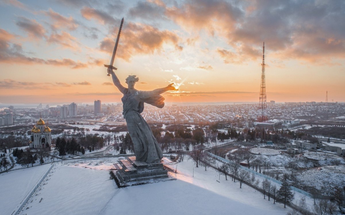 Родина-мать Волгоград зимой