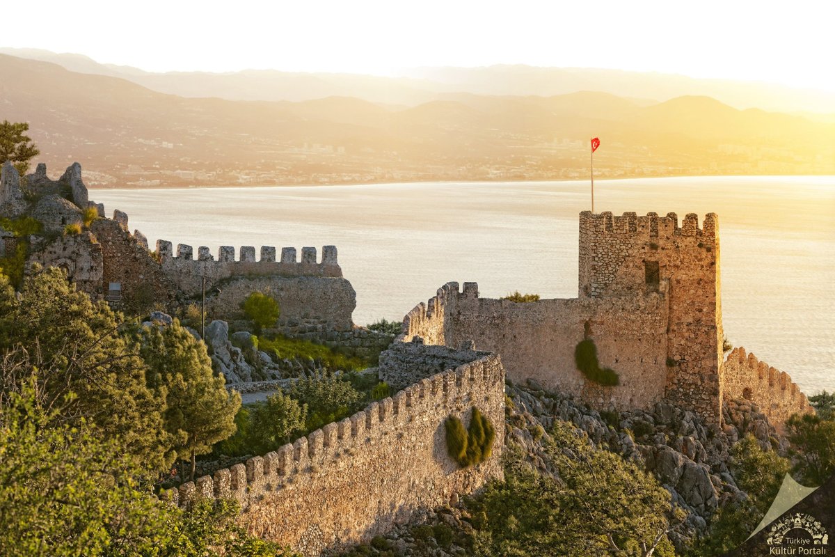 Турция аланья крепость на горе