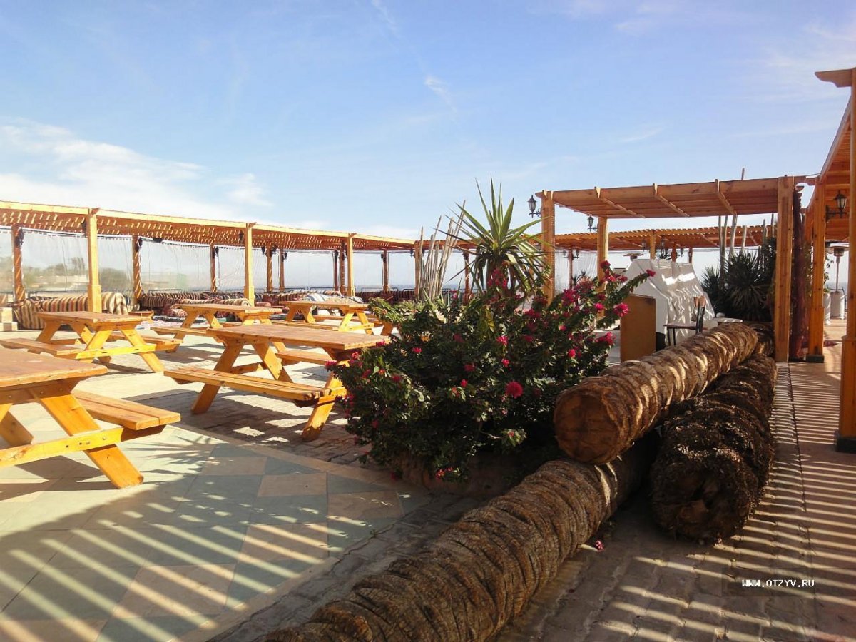Royal Rojana Resort 5