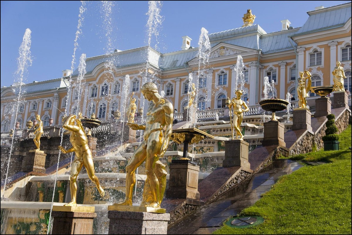 Петродворец в Петергофе