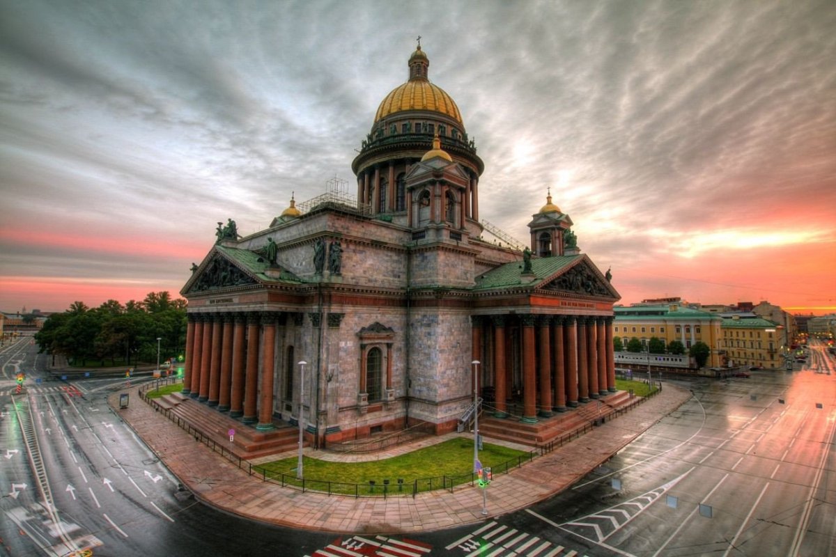 Исааковскийсобор в Санкт-Петербурге
