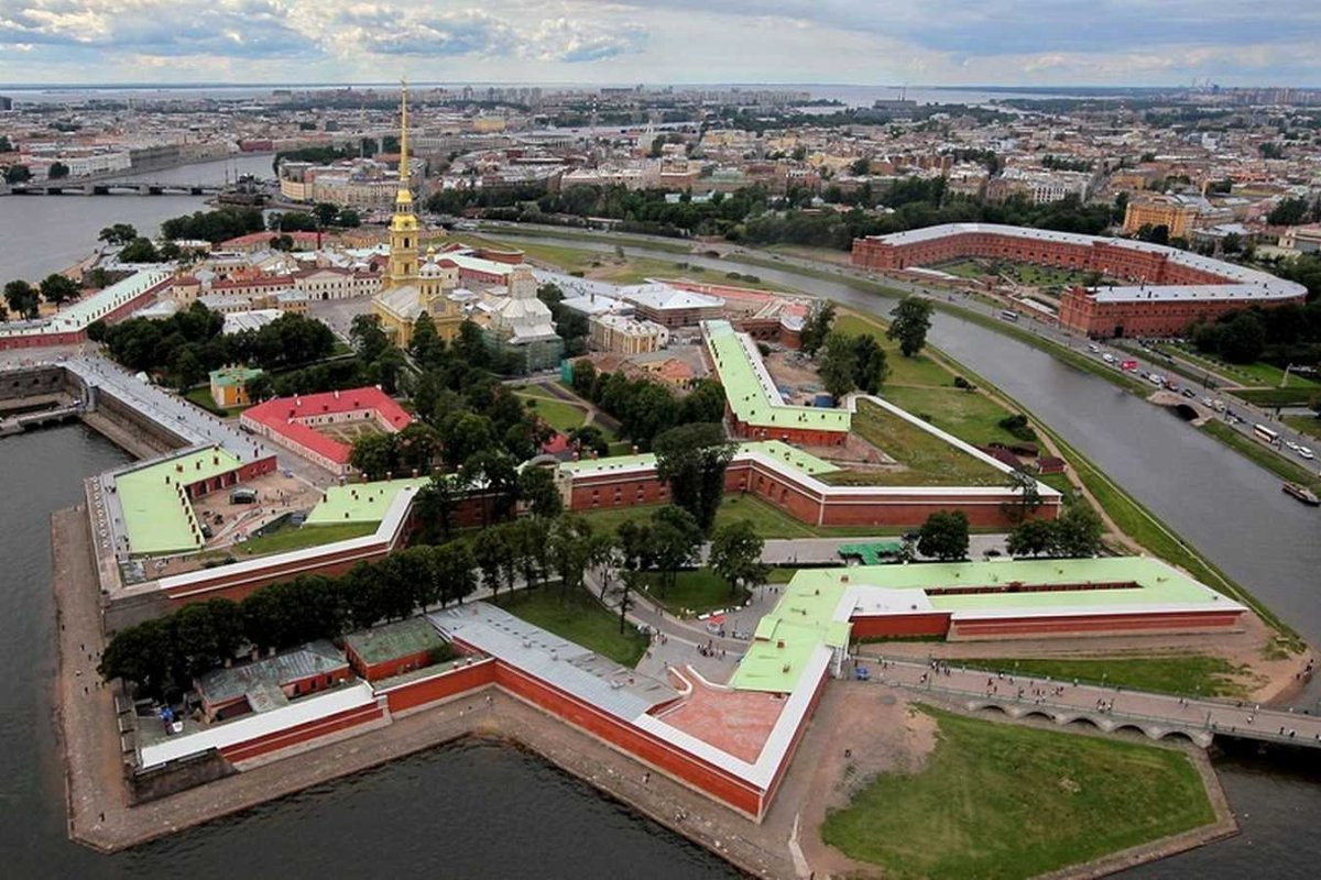 Петропавловская крепость в Санкт Петербурге сверху