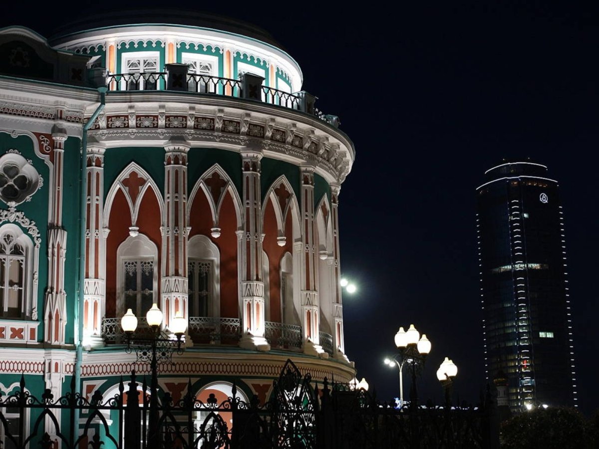 Екатеринбург ночью