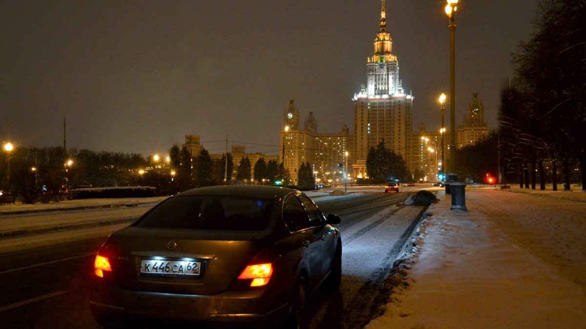 Майбах зимой ночью Москва