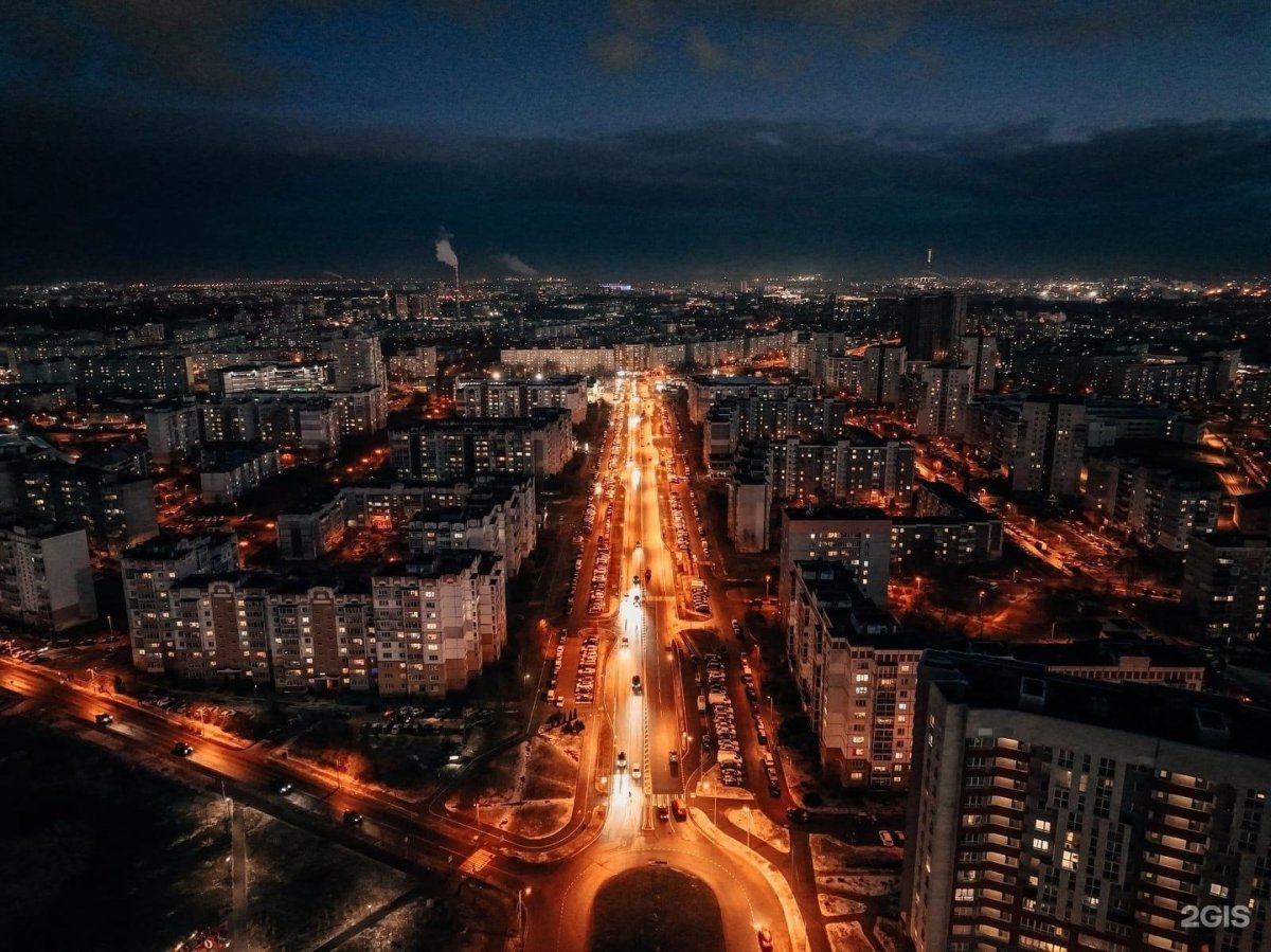 Многоэтажки ночью