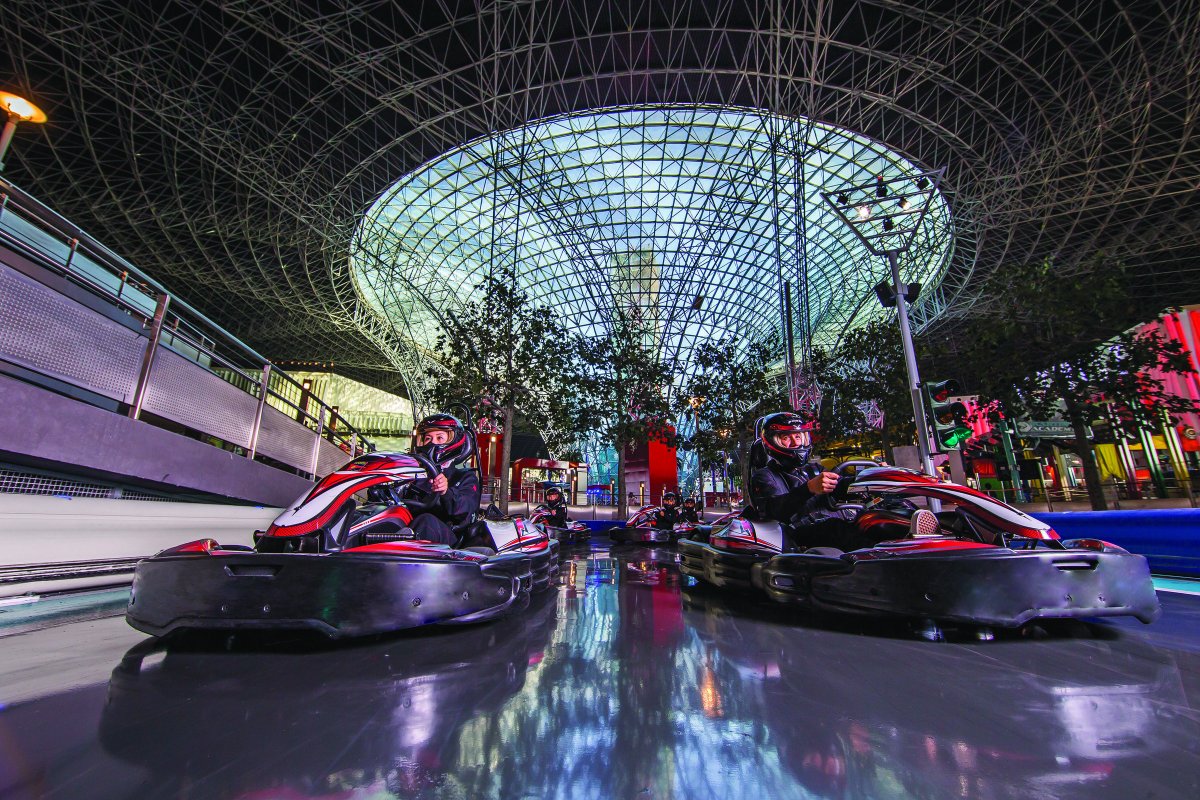 Тематический парк Ferrari World Абу-Даби