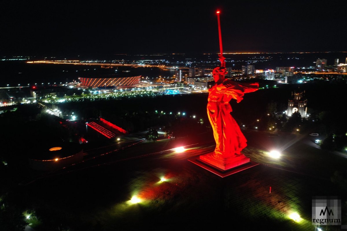 Волгоград Родина мать Мамаев Курган