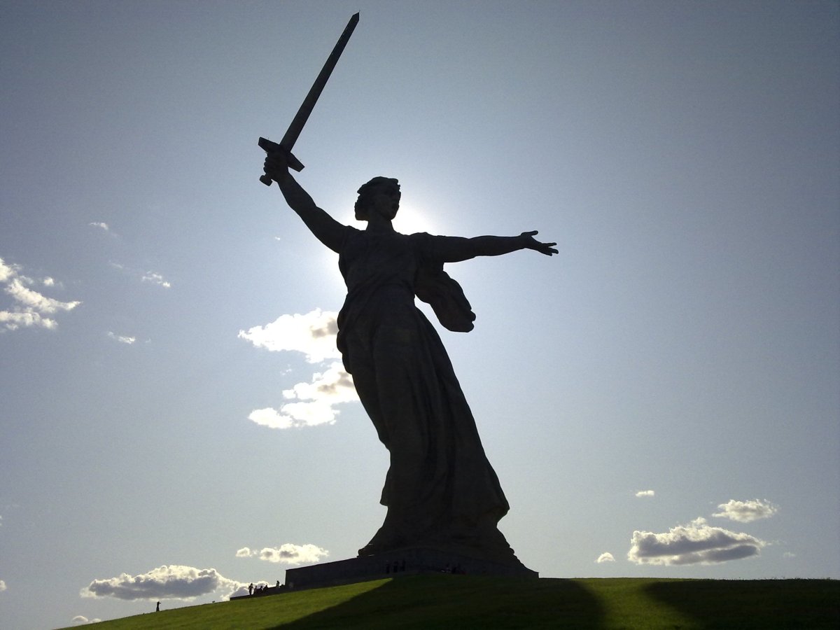 Мамаев Курган и статуя свободы