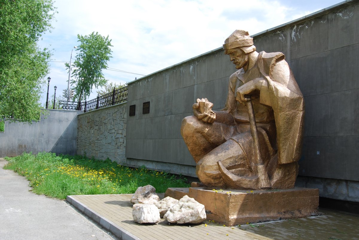 Памятник Ерофею Маркову в Берёзовском
