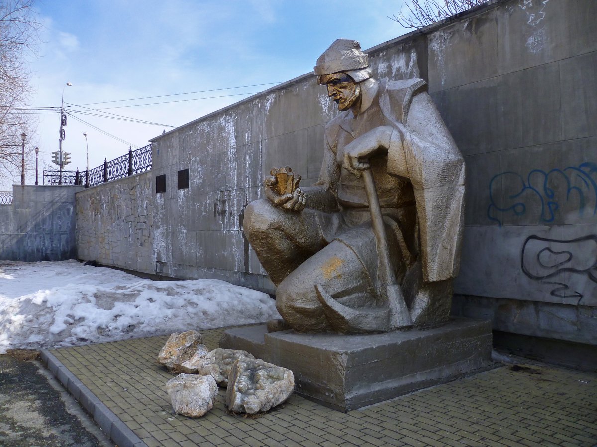 Памятник Ерофею Маркову в Берёзовском