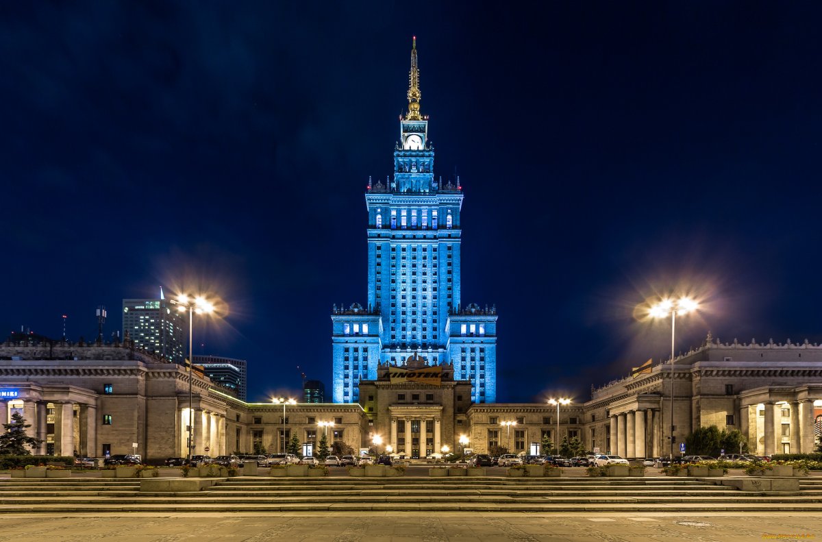 Дворец культуры в Варшаве