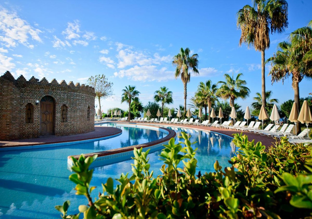 Отель MC Beach Park Resort 5