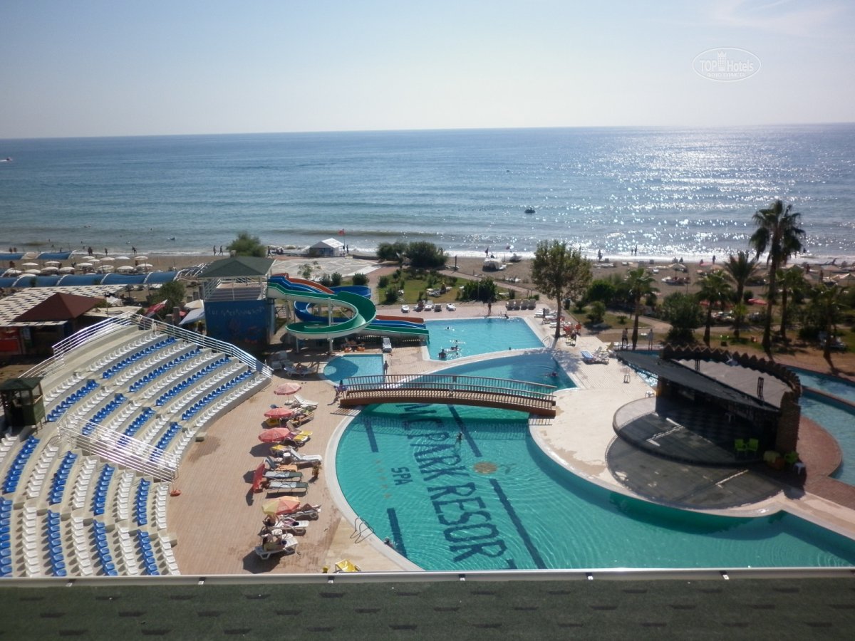 MC Beach Resort Hotel 5 горки