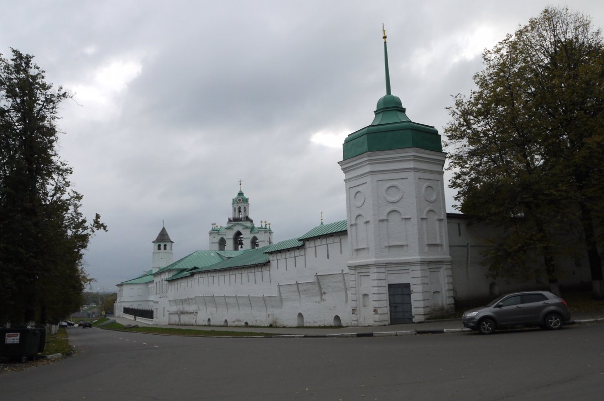 Ярославский Кремль и Спасо Преображенский монастырь